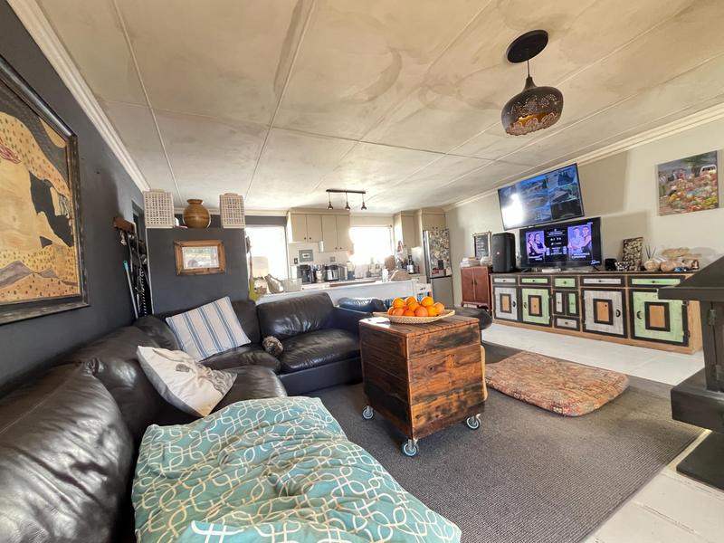 8 Bedroom Property for Sale in Jacobsbaai Western Cape